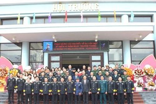 Lữ đoàn 170 Hải quân kỷ niệm 45 năm Ngày truyền thống
