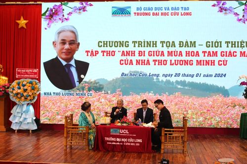 Nhà thơ Lương Minh Cừ và dấu ấn 'Anh đi giữa mùa hoa tam giác mạch'