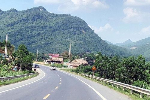 Đề xuất điều chỉnh, đầu tư tuyến đường Chợ Mới - Bắc Kạn lên 4 làn xe