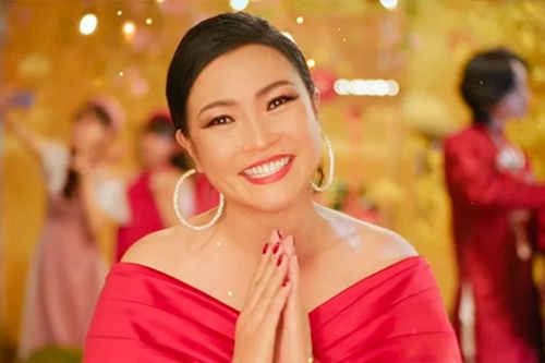 Phương Thanh: Nhiều ca sĩ trẻ gọi tôi là 'mẫu hậu'