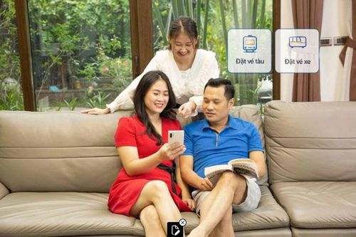 Thanh toán trực tuyến giúp người dân thêm lựa chọn, giảm chi phí tàu xe dịp Tết