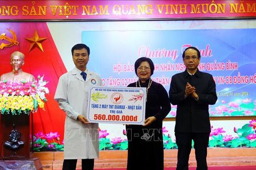 Bệnh viện Hữu nghị Việt Nam - Cu Ba Đồng Hới tiếp nhận 2 máy chạy thận nhân tạo