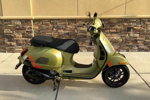 Top 10 xe tay ga tốt nhất năm 2024: Vespa GTS Super 300 Sport đứng đầu