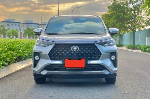 Toyota Veloz Cross lăn bánh 2 năm, rao bán 'lỗ' 100 triệu đồng