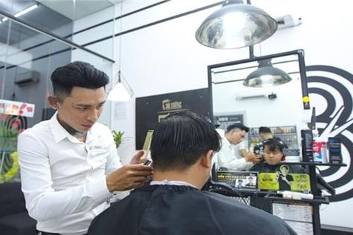 Tiếp thị tất tay ở chuỗi tóc 30Shine