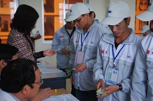 Cảnh báo tổ chức tuyển chọn trái quy định đưa người lao động đi làm việc tại Hàn Quốc