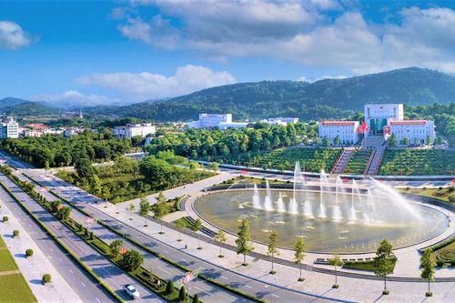 Lào Cai phấn đấu có thêm 800 doanh nghiệp trong năm mới 2024