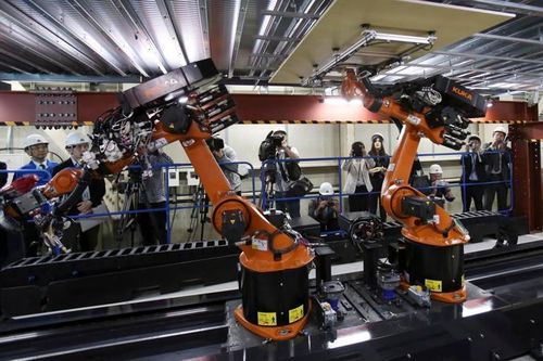 Nhật Bản sử dụng hình đại diện kỹ thuật số, robot và AI để giải quyết khủng hoảng lao động
