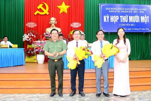 Đồng chí Trang Công Cường được bầu Chủ tịch UBND huyện An Phú