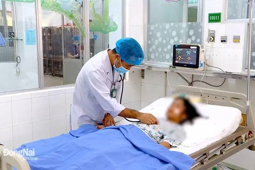 Cứu sống một bệnh nhân nữ ngộ độc thuốc trầm cảm