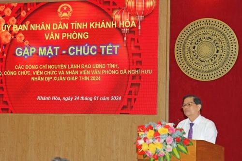Văn phòng UBND tỉnh Khánh Hòa: Gặp mặt, chúc Tết các vị nguyên lãnh đạo UBND tỉnh qua các thời kỳ