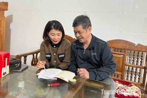 Những lá đơn xin thoát nghèo