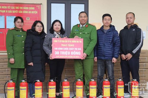Võ Nhai: Tiếp nhận 300 bình chữa cháy tặng hộ nghèo