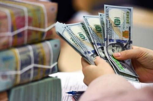 Khác với xu hướng tích cực thường thấy vào đầu năm, áp lực với tỷ giá đang cao dần