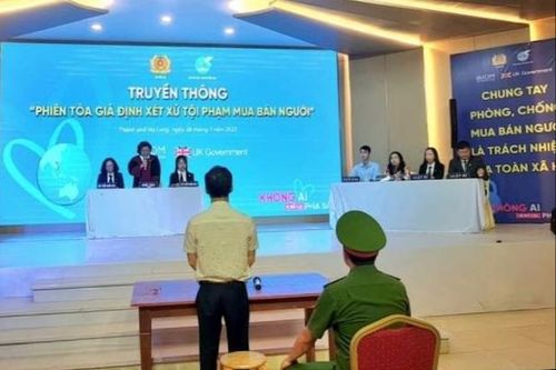 Đừng dễ dàng tin tưởng vào lời giới thiệu 'việc nhẹ, lương cao'