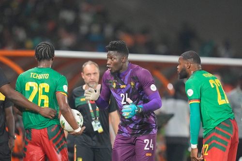 Onana nổi nóng với chủ tịch Eto'o