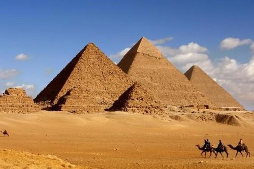Xây đại kim tự tháp Giza, người Ai Cập cổ dốc bao nhiêu tiền?