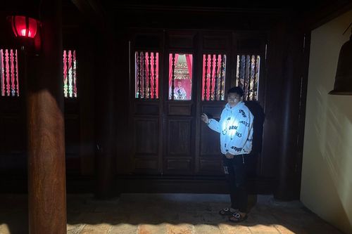 Bóc gỡ hàng loạt ổ nhóm 'săn mồi' đêm dịp sát Tết Nguyên đán