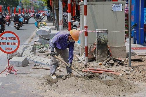 Hà Nội yêu cầu dừng đào xới đường, vỉa hè cho đến 14/2