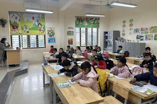 Trường học linh hoạt chuyển trạng thái trong rét đậm, rét hại