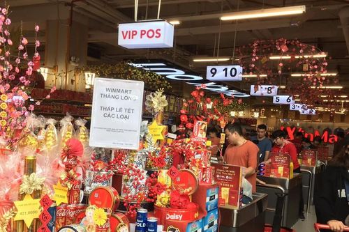 Hàng nội 'làm chủ' thị trường bánh kẹo, mứt Tết
