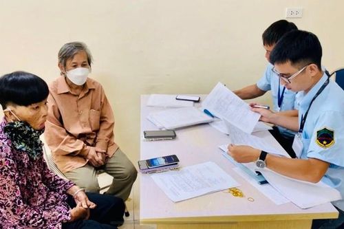 Giả danh người lang thang, cơ nhỡ