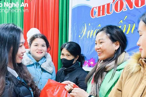 Hội Phụ nữ Nghệ An có nhiều hoạt động chăm lo Tết cho người nghèo, gia đình chính sách