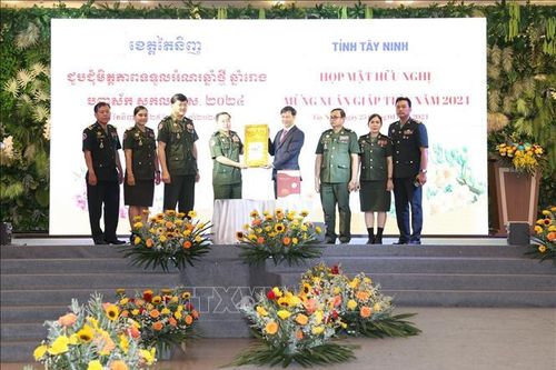 Tây Ninh và các tỉnh của Campuchia tăng cường đầu tư, giao thương hàng hóa