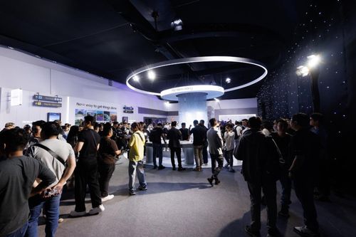 Hàng trăm ngàn người dùng khắp 3 miền háo hức trải nghiệm 'quyền năng Galaxy AI' trên Galaxy S24 Series