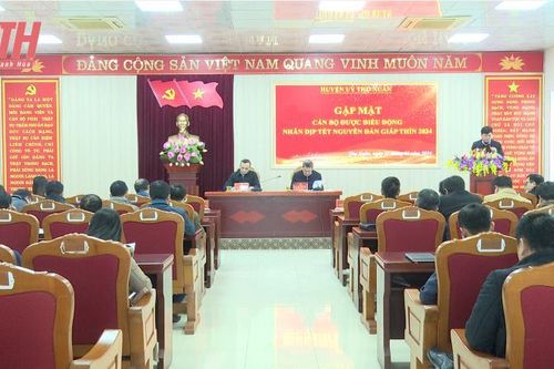 Huyện Thọ Xuân gặp mặt cán bộ được điều động, luân chuyển công tác