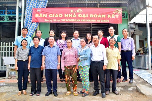 Mái ấm mùa Xuân