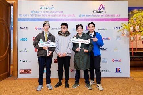 Học sinh Trường THPT chuyên Thoại Ngọc Hầu đạt giải nhì tại Lễ vinh danh Giải thưởng trí tuệ nhân tạo năm 2023