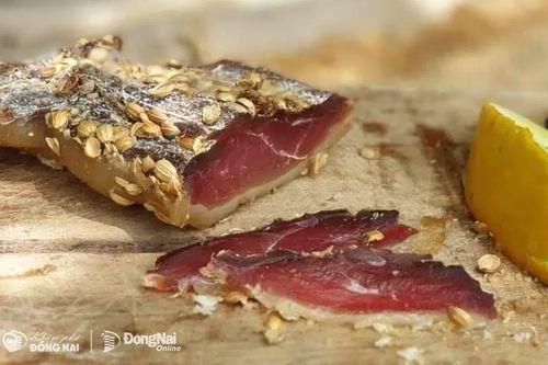 Về Nông trại Dốc Mơ thưởng thức món ức vịt treo lạnh