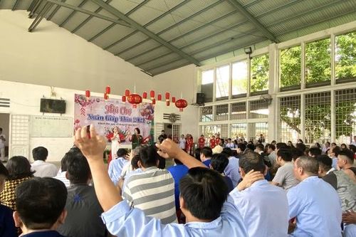 Bệnh viện Chuyên khoa Tâm Thần tỉnh Khánh Hòa tổ chức Hội chợ Xuân cho bệnh nhân