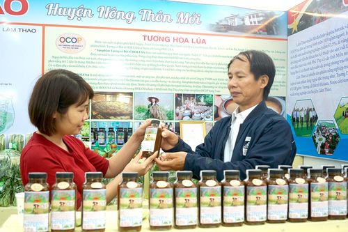 Cầu nối mở rộng thị trường tiêu thụ sản phẩm