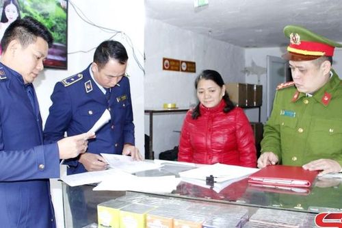 Kiểm tra điều kiện an ninh, trật tự, phòng, chống cháy nổ tại cửa hàng pháo hoa
