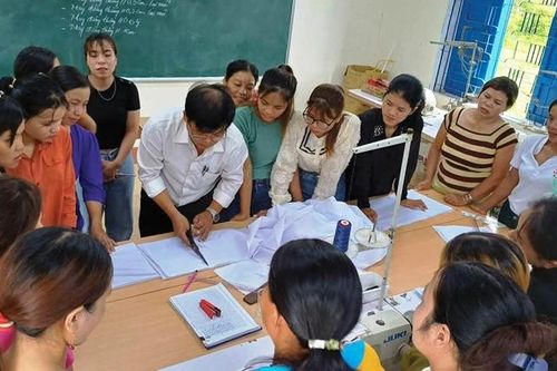 Rút ngắn tỷ lệ hộ nghèo để cán mốc 1,84% năm 2025