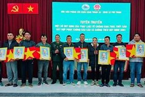 Tuyên truyền pháp luật về chống khai thác thủy sản bất hợp pháp