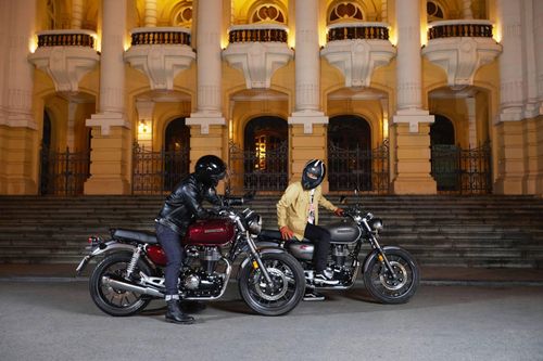 Honda Việt Nam giới thiệu mẫu mô tô CB350 H'ness, giá 130 triệu đồng