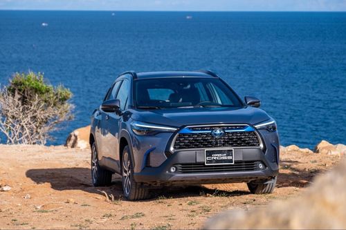 Toyota Việt Nam vững bước vượt thách thức kép