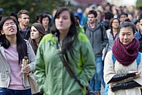 Canada giới hạn du học sinh nước ngoài: Thách thức tiềm ẩn cho nền kinh tế