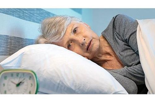 Những biện pháp cải thiện giấc ngủ ở người già