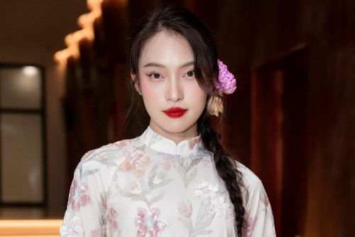 Khánh Vy, Xoài Non 'một chín một mười' khi diện áo dài đón Tết