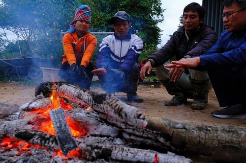Chật vật chống chọi với giá rét