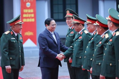 Thủ tướng Phạm Minh Chính thăm, chúc Tết, kiểm tra công tác sẵn sàng chiến đấu tại Tổng cục II