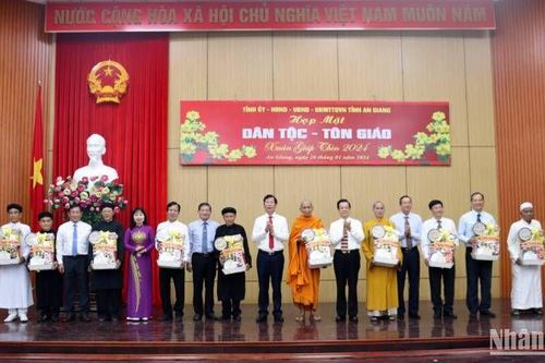 An Giang họp mặt dân tộc tôn giáo mừng Xuân Giáp Thìn 2024