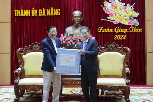 Trưởng Ban Nội chính Trung ương thăm, chúc Tết Đảng bộ, chính quyền và nhân dân TP Đà Nẵng