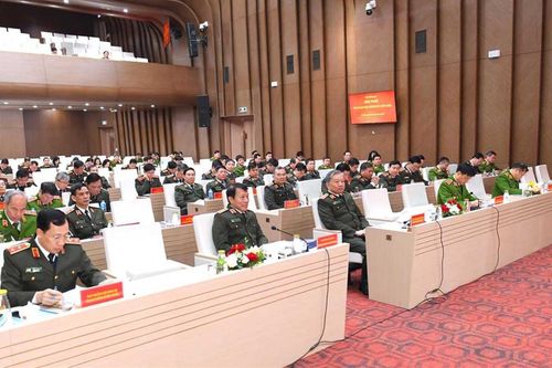 Bảo đảm an ninh, trật tự phục vụ nhân dân đón Tết Giáp Thìn trong môi trường bình an nhất