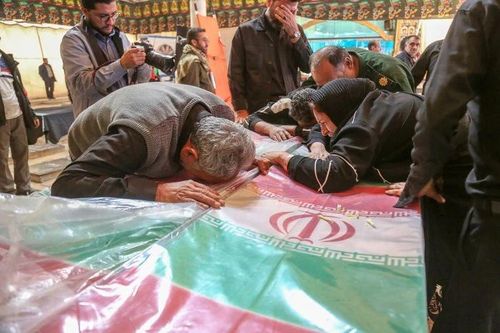 Báo Mỹ: Washington đã bí mật cảnh báo Iran về vụ tấn công khủng bố đẫm máu của IS