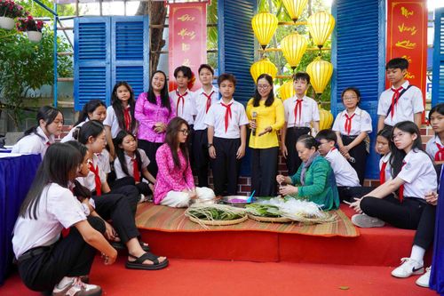 Học sinh Cần Thơ hào hứng tham gia 'Tết miệt vườn'